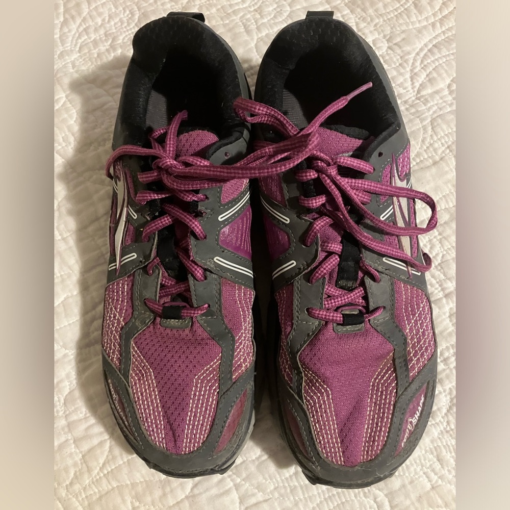 Altra Lone Peak trail 3.5, size 9.5